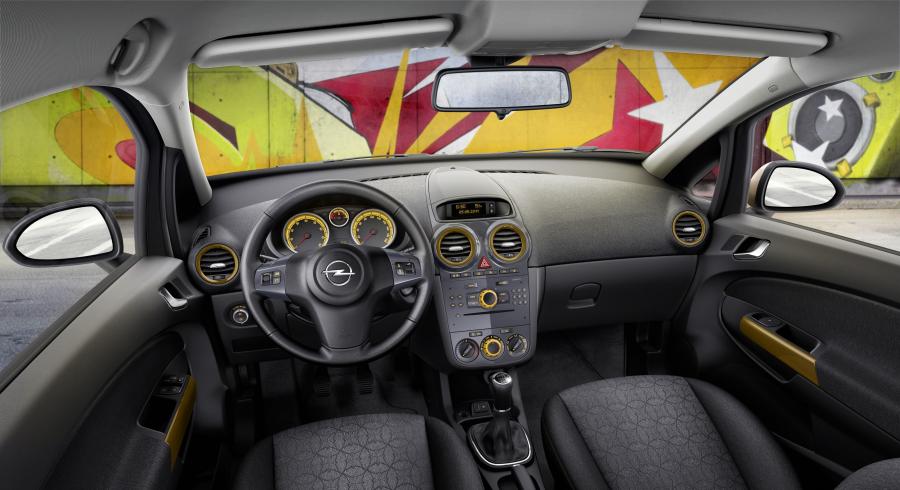  Opel Corsa Kaleidoscope Edition 2012 года  (фото 2 из 2)